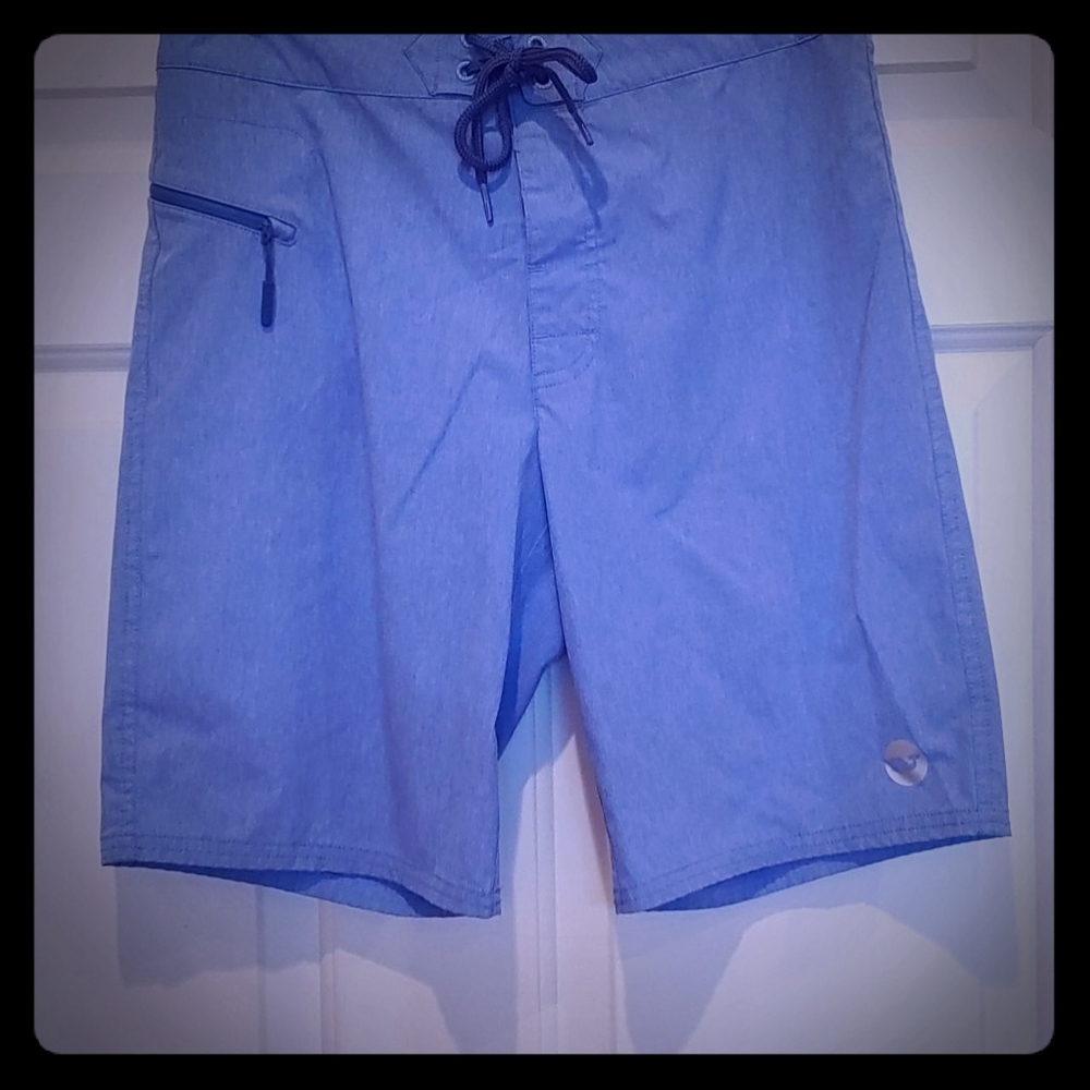 Vineyard Vines men's board shorts